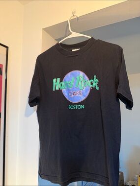 90’s Boston Hard Rock Cafe Graphic Tee